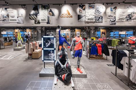 Adidas outlet Barcelona